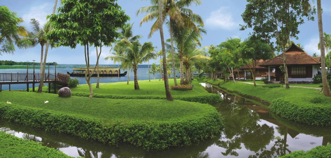 Kumarakom Lake Resort Exterior photo