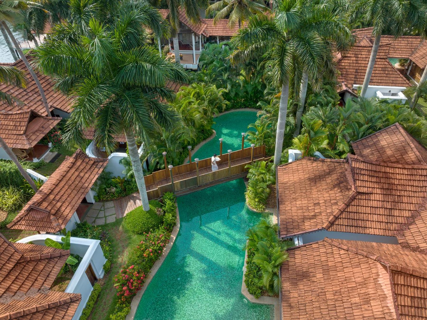 Kumarakom Lake Resort Exterior photo