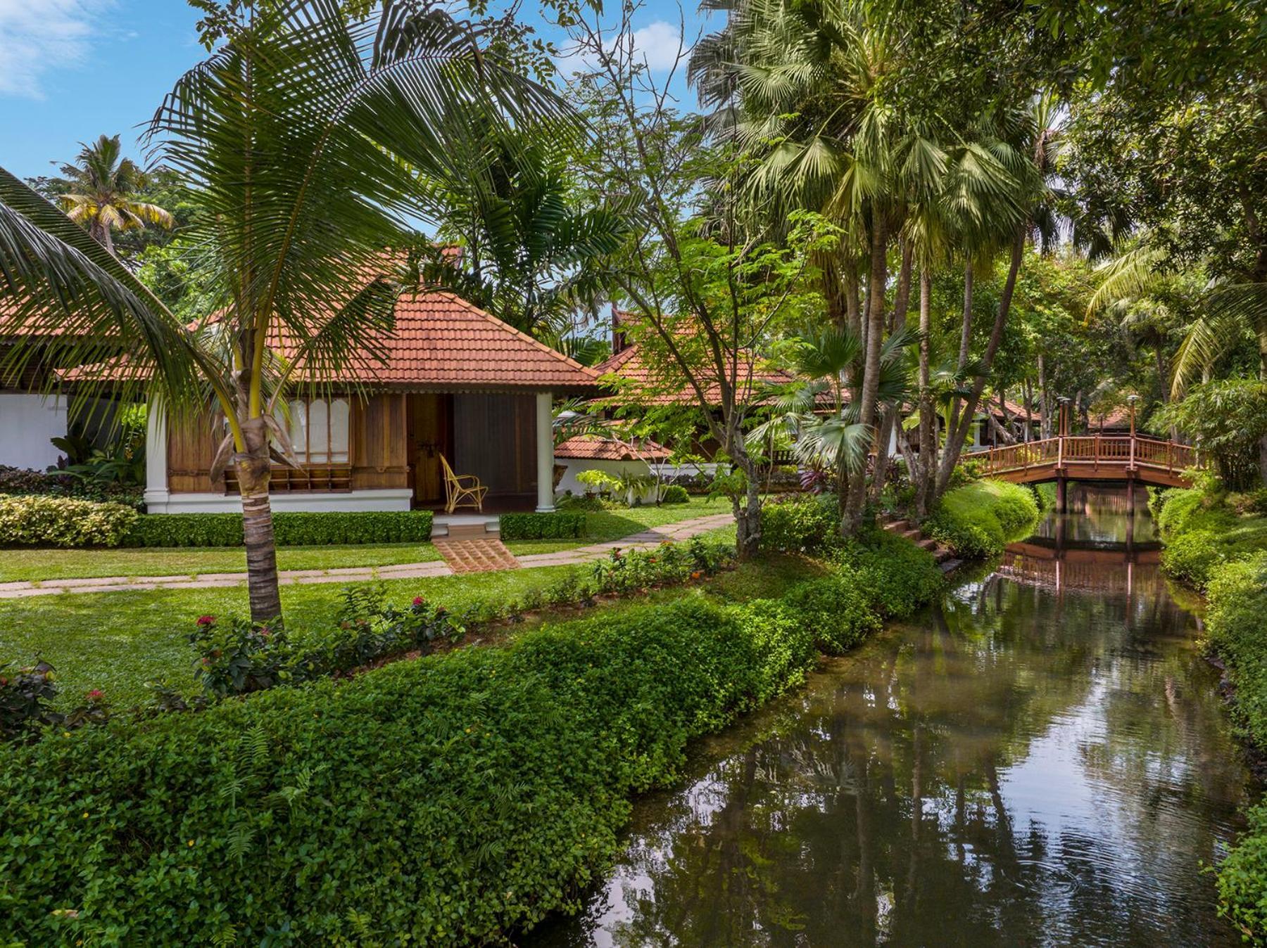 Kumarakom Lake Resort Exterior photo