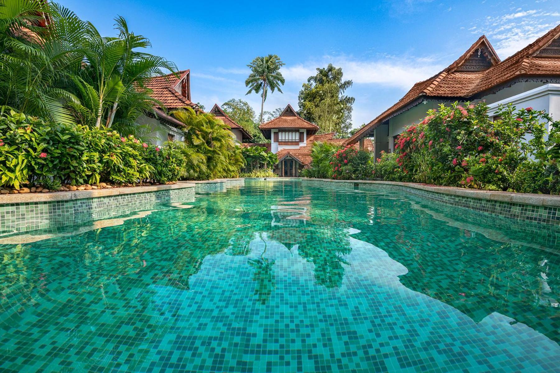 Kumarakom Lake Resort Exterior photo