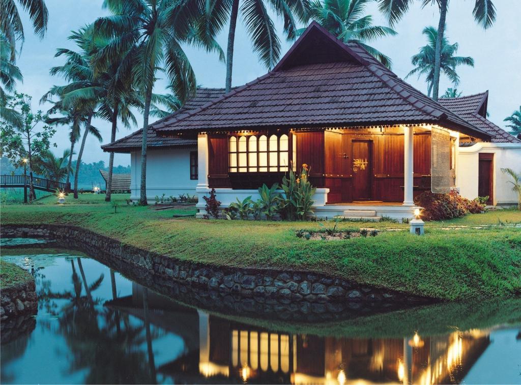 Kumarakom Lake Resort Exterior photo