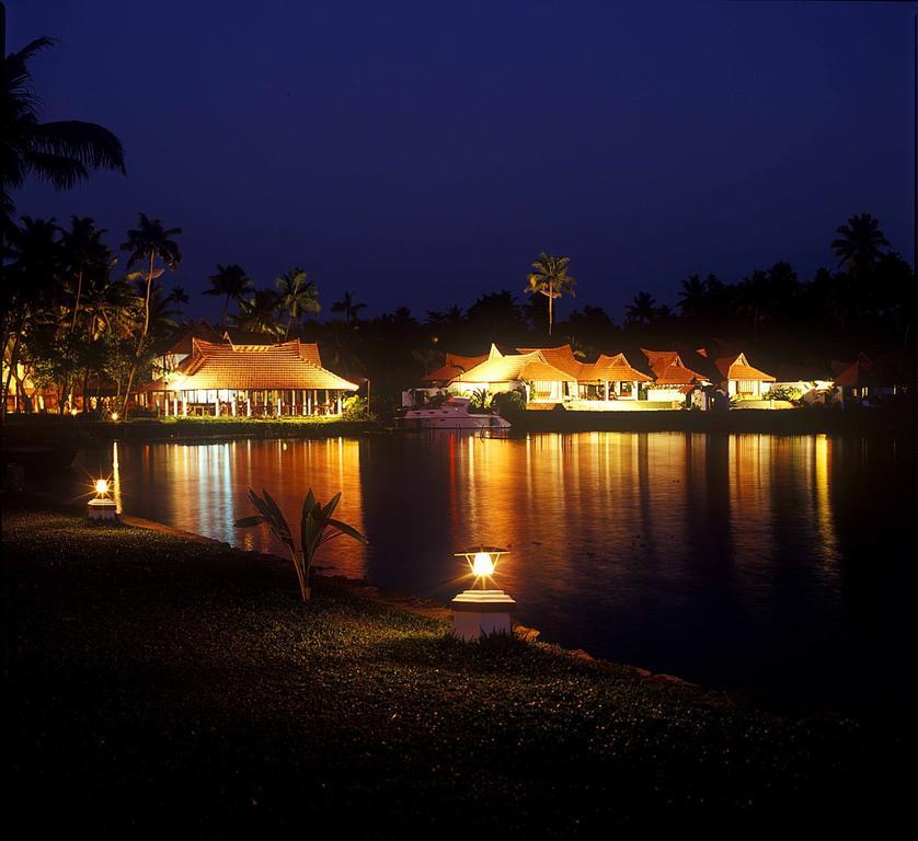 Kumarakom Lake Resort Exterior photo
